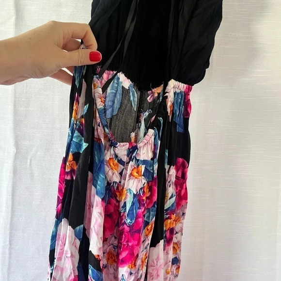 MINK PINK Floral Romper - Picture 2 of 15